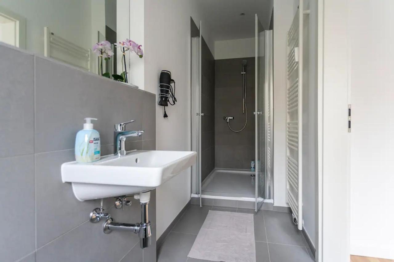 A Stylish Apartment In The Center Of True Berlino Esterno foto